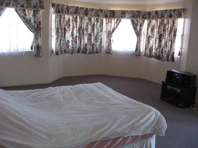 65 Prospect St, Parkinson QLD 4115