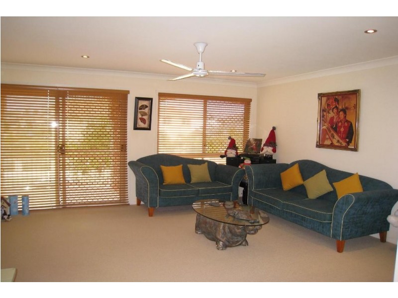 Stretton QLD 4116