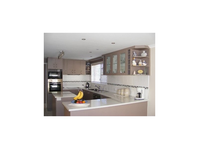 3 Cummin St, Wishart QLD 4122