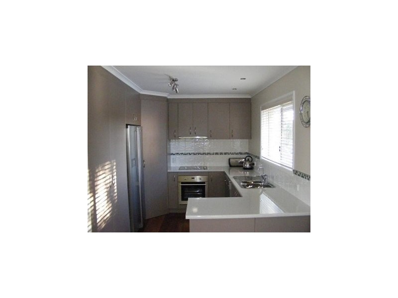 3 Cummin St, Wishart QLD 4122