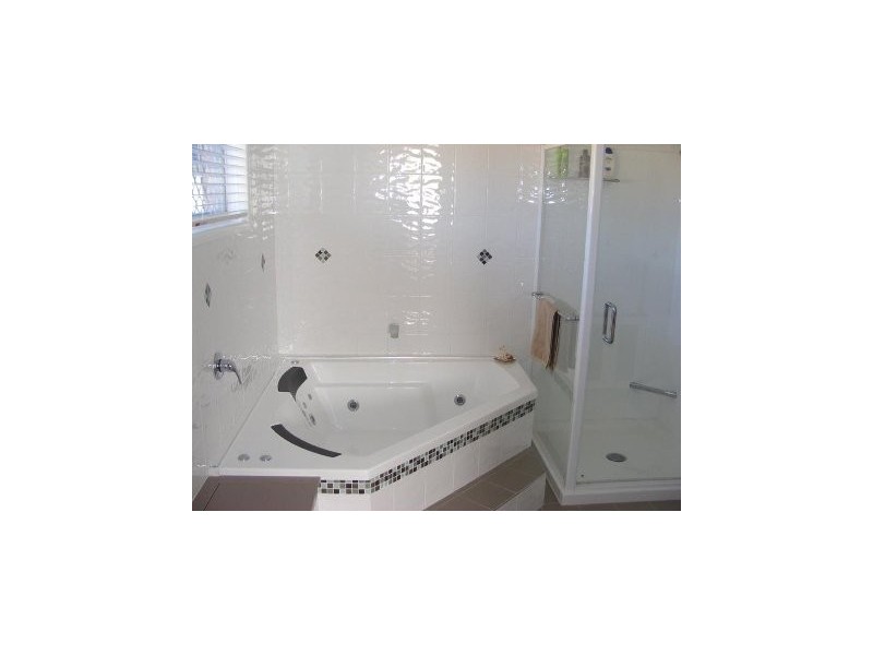 3 Cummin St, Wishart QLD 4122