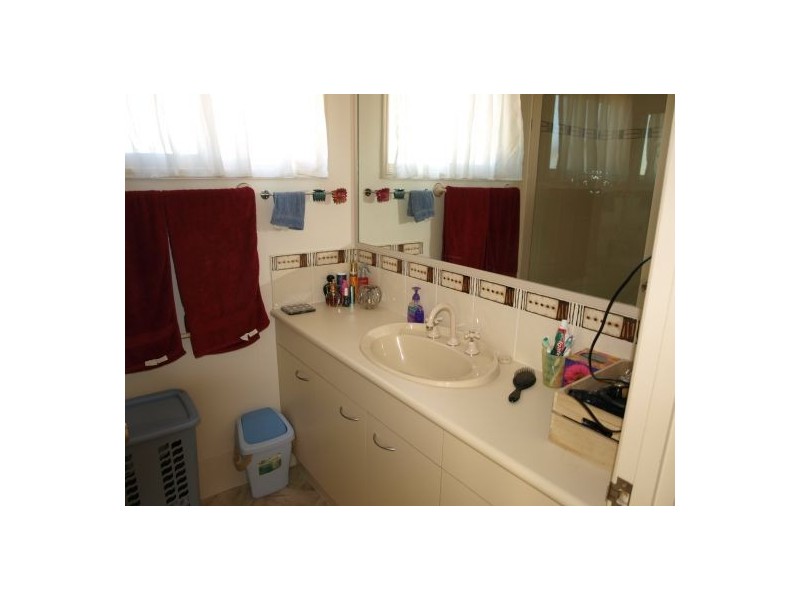 2   Redwood Dr, Brightview QLD 4311