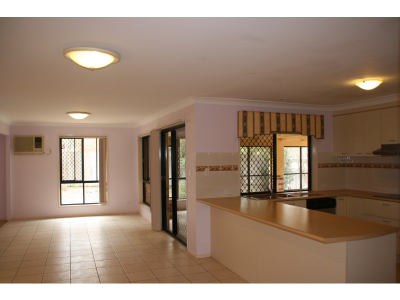 Regents Park QLD 4118