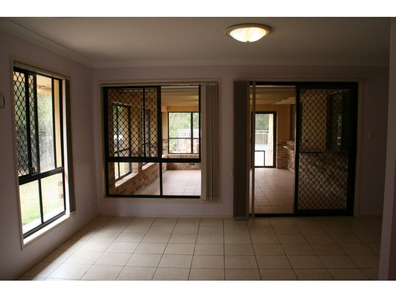 Regents Park QLD 4118