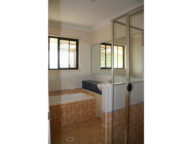 Regents Park QLD 4118