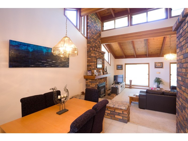 74, 76 Hillview Pde, Ashmore QLD 4214