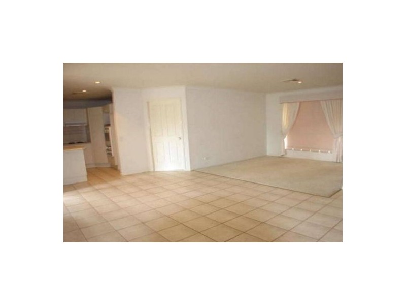 139 Middle Road, Hillcrest QLD 4118