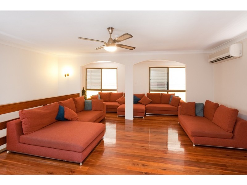 56 Pompadour St, Sunnybank Hills QLD 4109