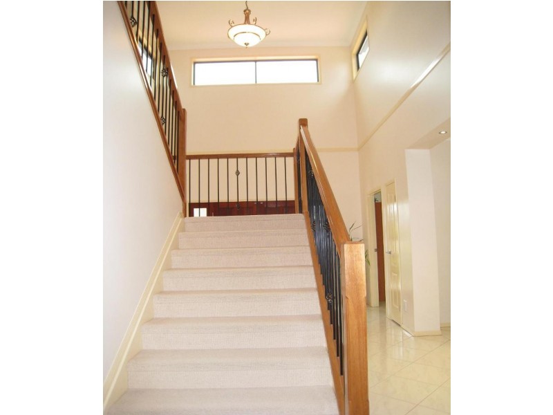 7 Jubilee Cl, Eight Mile Plains QLD 4113