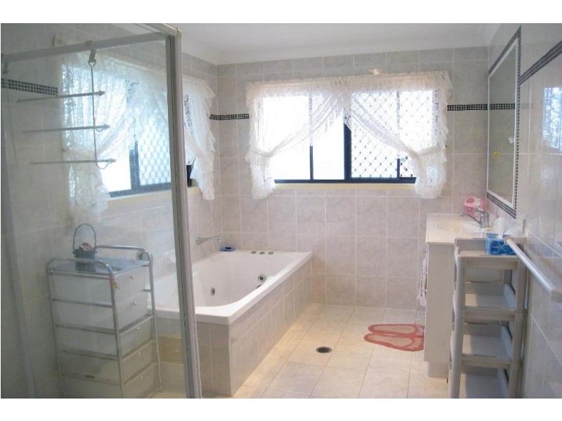 7 Jubilee Cl, Eight Mile Plains QLD 4113