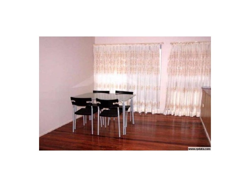 7 Genoa St, Macgregor QLD 4109