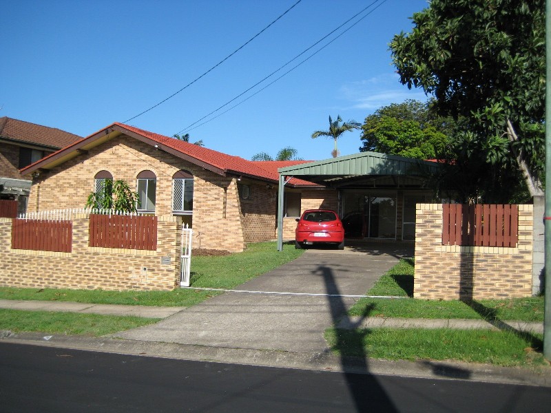 15 Saffron Street, Robertson QLD 4109