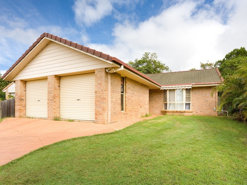 82 Candytuft Place, Calamvale QLD 4116