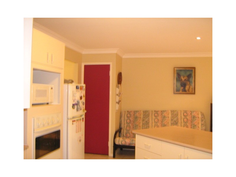 82 Candytuft Place, Calamvale QLD 4116