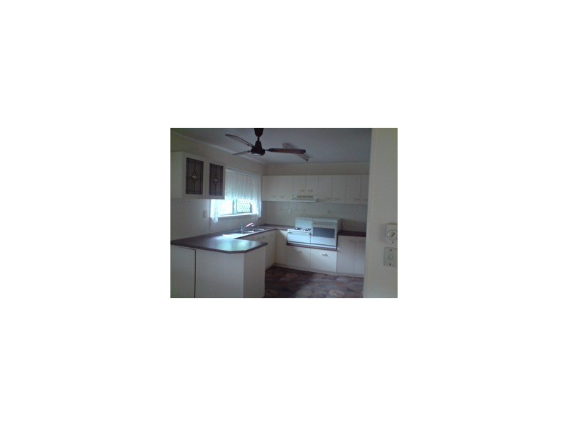 87 Brisbane Rd, Bundamba QLD 4304