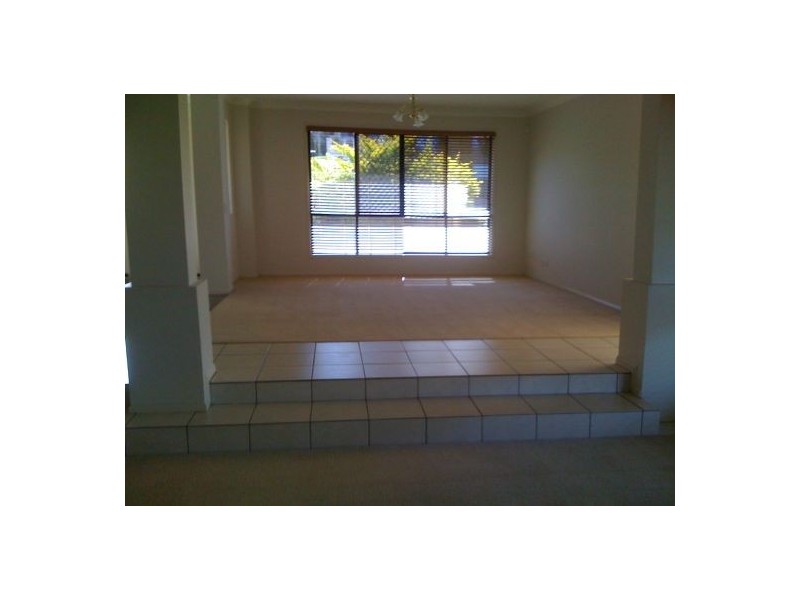 6 Yvonne Road, Eight Mile Plains QLD 4113