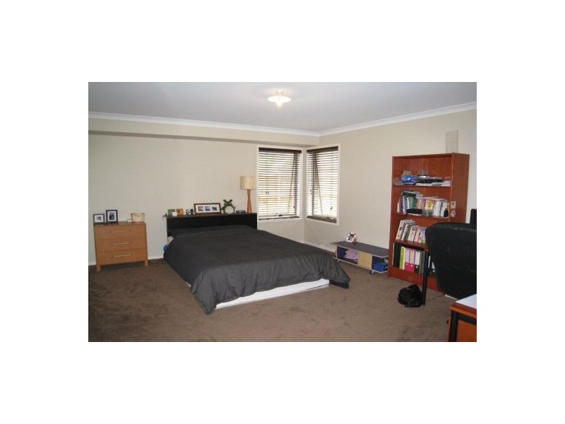 6 Athlone Cl, Underwood QLD 4119