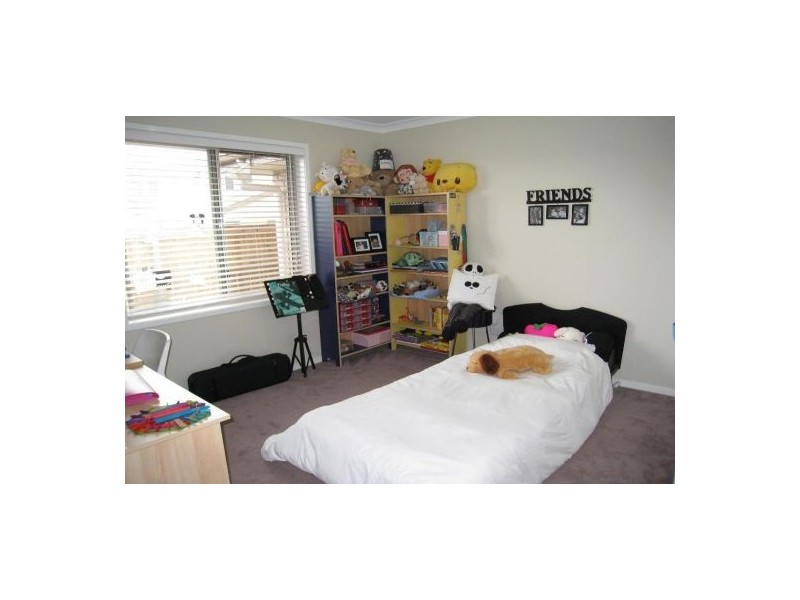 6 Athlone Cl, Underwood QLD 4119