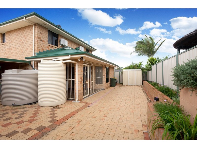 23  Gleneagles Cr, Oxley QLD 4075