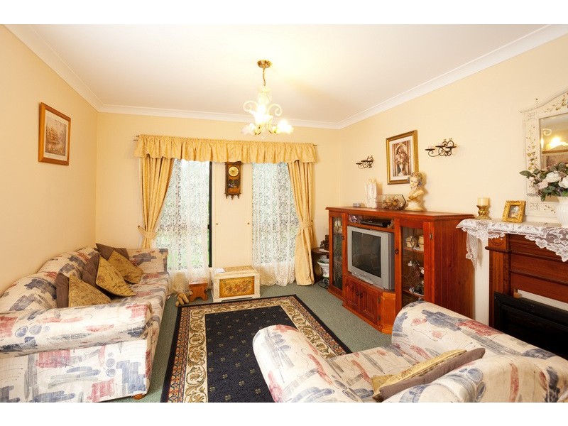 23  Gleneagles Cr, Oxley QLD 4075