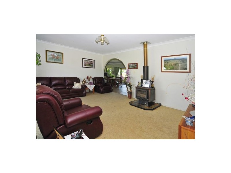 1293 Ripley Rd, South Ripley QLD 4306