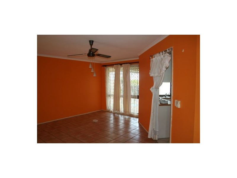 2 Falstaff Street, Sunnybank Hills QLD 4109