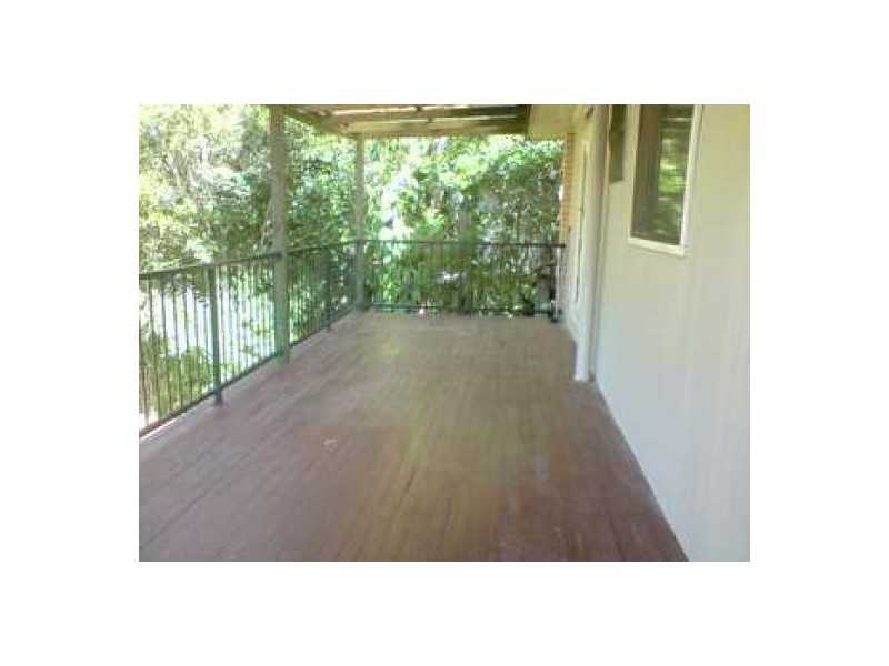 14 Parkway Rd, Macgregor QLD 4109