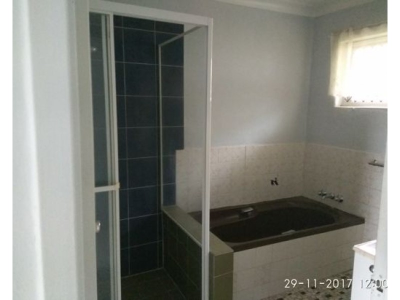 19 Devonlea Street, Eight Mile Plains QLD 4113