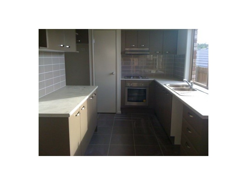 10 Wimbleton Pl, Springfield Lakes QLD 4300