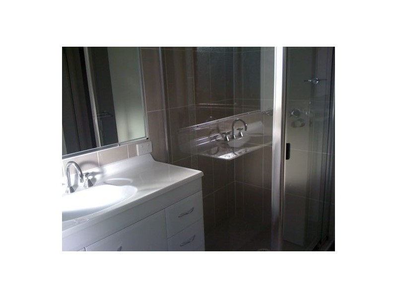 10 Wimbleton Pl, Springfield Lakes QLD 4300