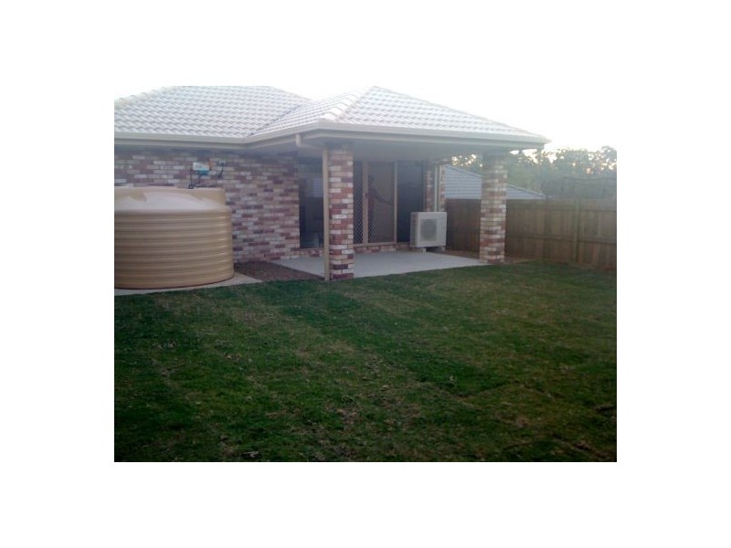 10 Wimbleton Pl, Springfield Lakes QLD 4300