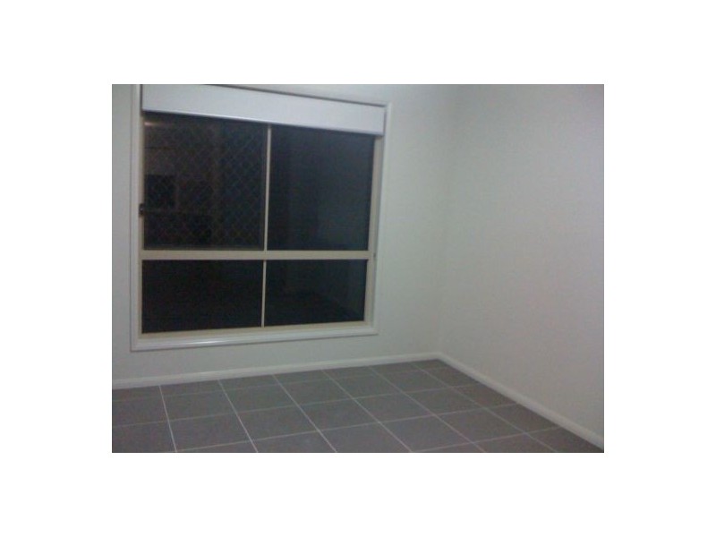 10 Wimbleton Pl, Springfield Lakes QLD 4300