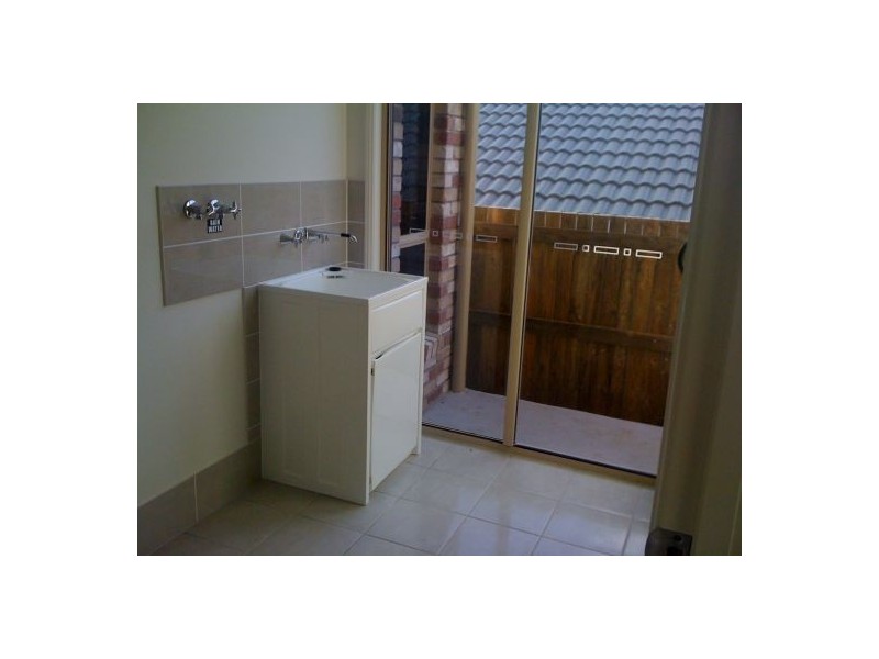 10 Wimbleton Pl, Springfield Lakes QLD 4300