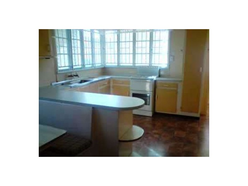 12 Meynell, Salisbury QLD 4107