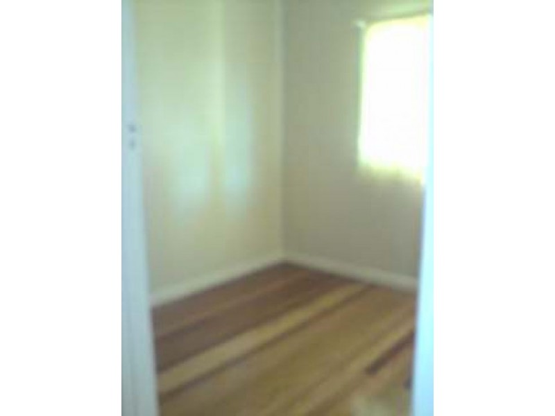 12 Meynell, Salisbury QLD 4107