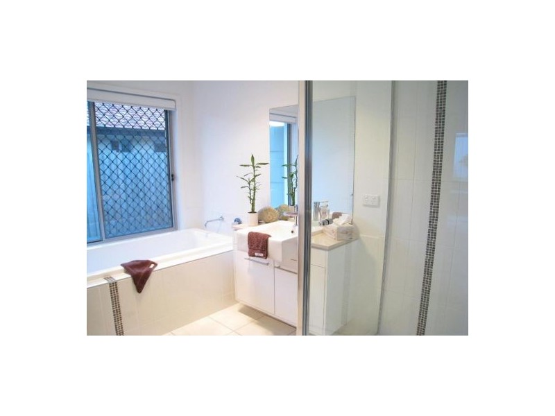 16 Copia Street, Calamvale QLD 4116