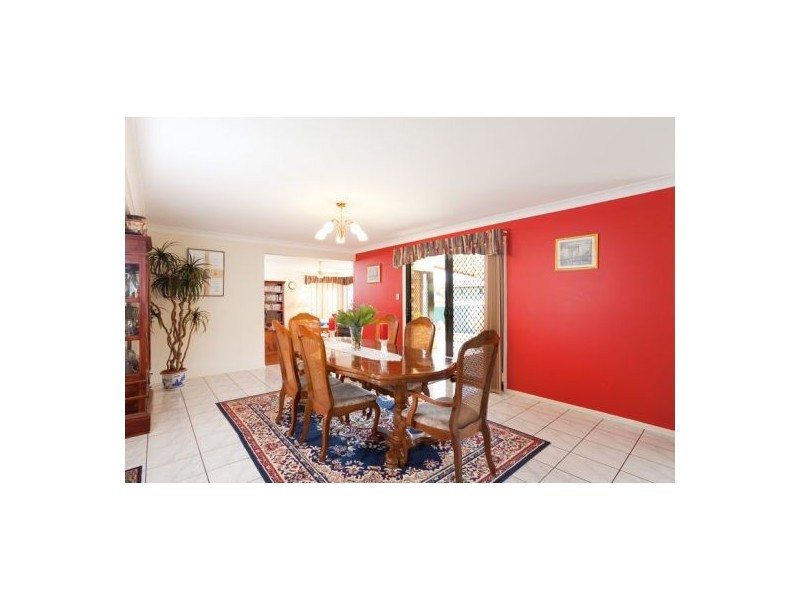 19 Harwood Place, Parkinson QLD 4115