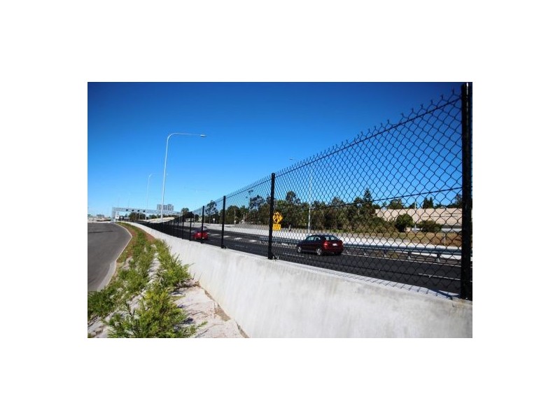 4,6 Hansells Parade, Riverview QLD 4303