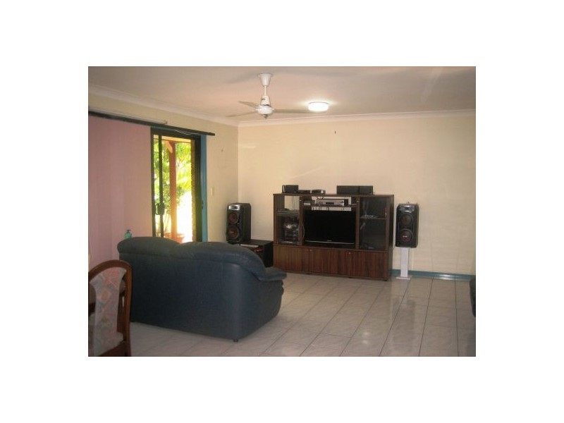 Regents Park QLD 4118