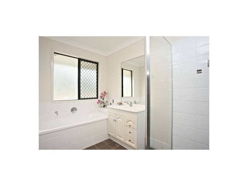 45-47 Victor St, Boronia Heights QLD 4124