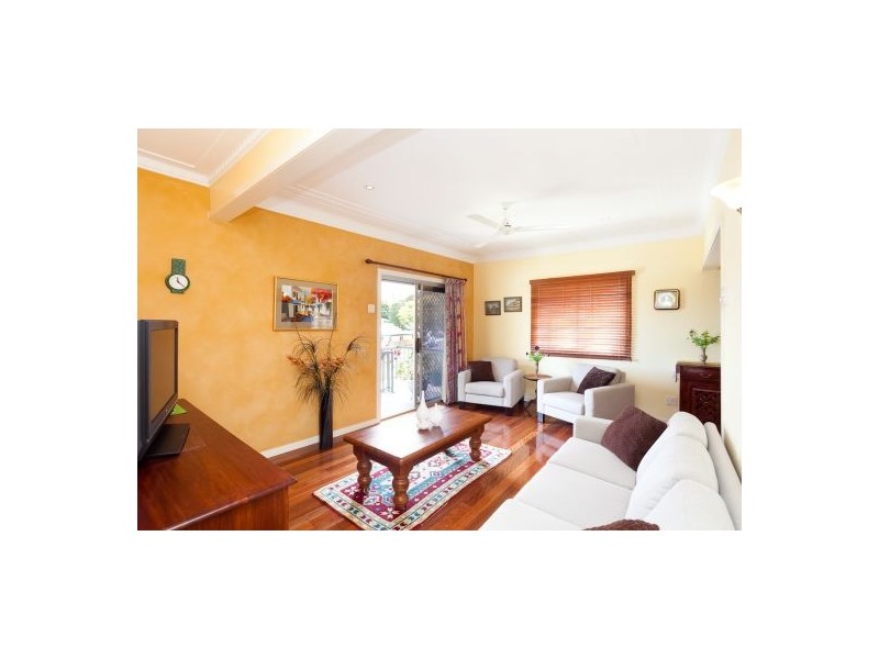 40 Albert St, Holland Park West QLD 4121