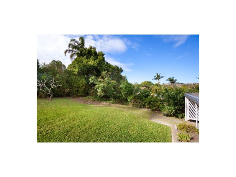 40 Albert St, Holland Park West QLD 4121