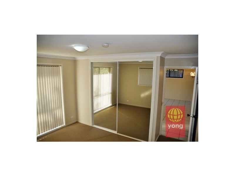 11 Arbour Way, Regents Park QLD 4118