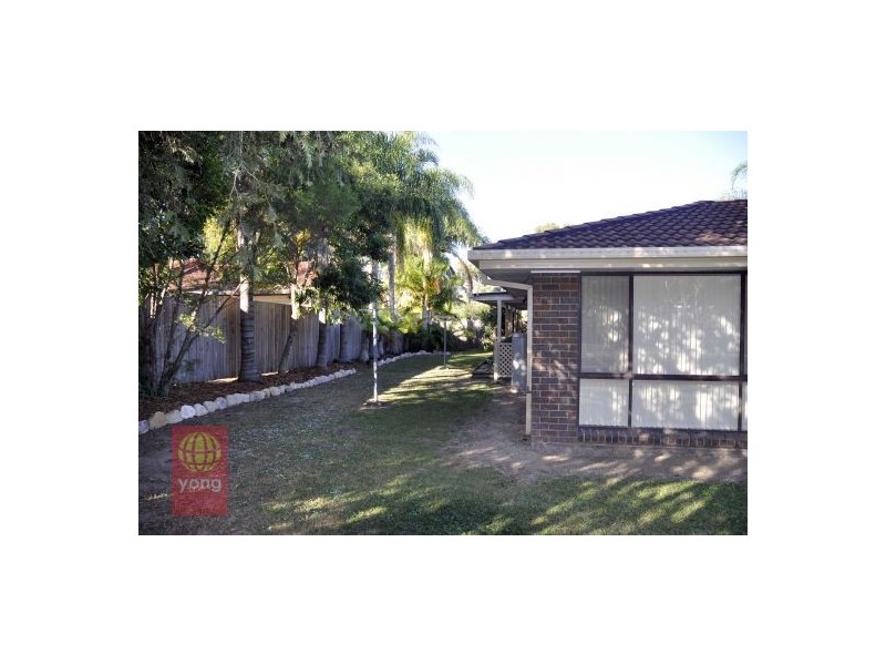 11 Arbour Way, Regents Park QLD 4118