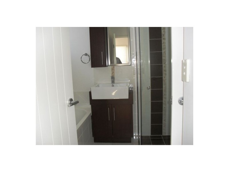 8/12 Kangaroo Ave, Bongaree QLD 4507