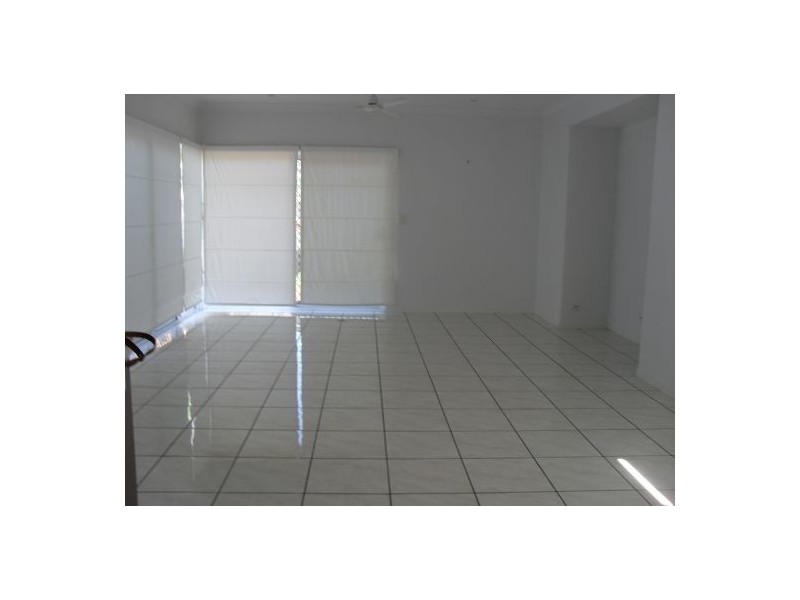 8/12 Kangaroo Ave, Bongaree QLD 4507