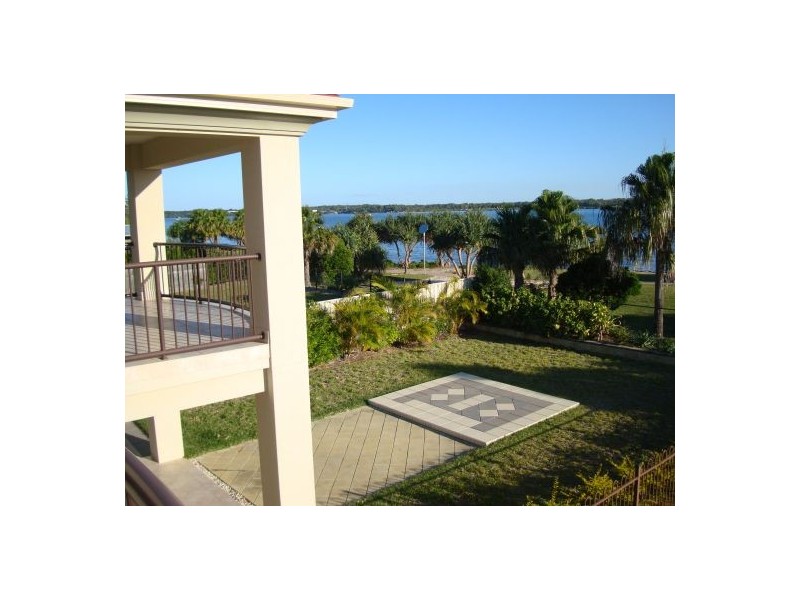 31 Seaside Dr, Banksia Beach QLD 4507