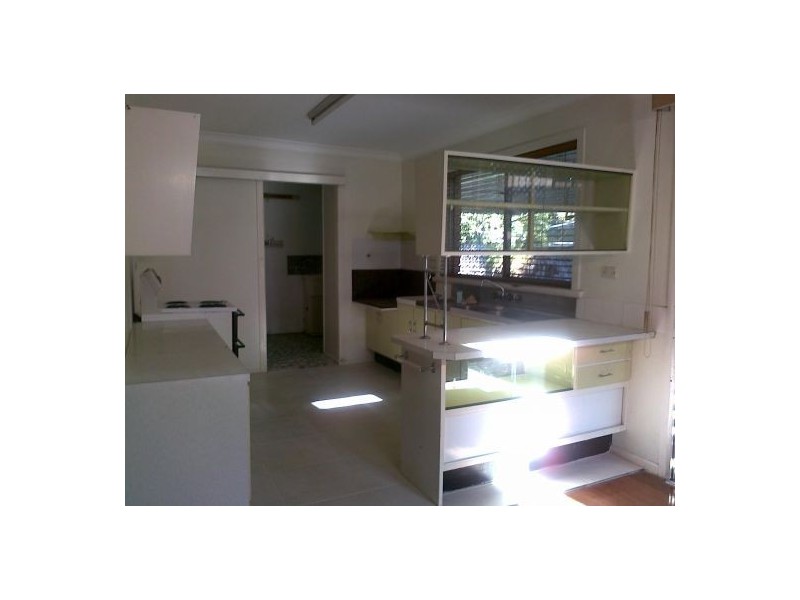 901  Cavendish Rd, Mount Gravatt East QLD 4122