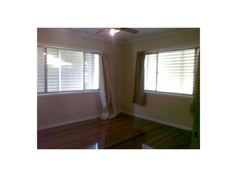 901  Cavendish Rd, Mount Gravatt East QLD 4122