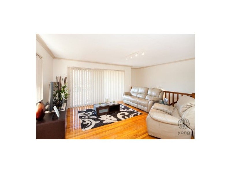 16 Le Grand St, Macgregor QLD 4109